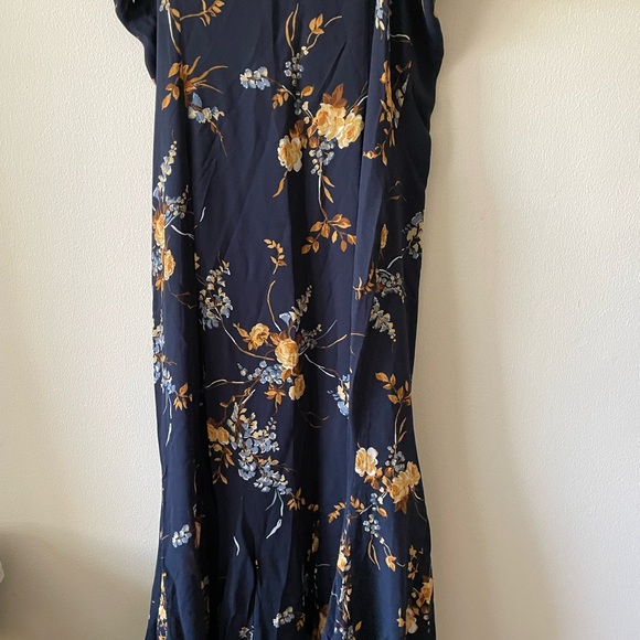 NWT Reformation Lilibet Floral Dress Size 12 NEW - Picture 5 of 9